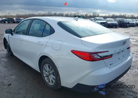 2025 Toyota Camry Le из США, поврежденный, VIN 4T1DAACK1SU512813